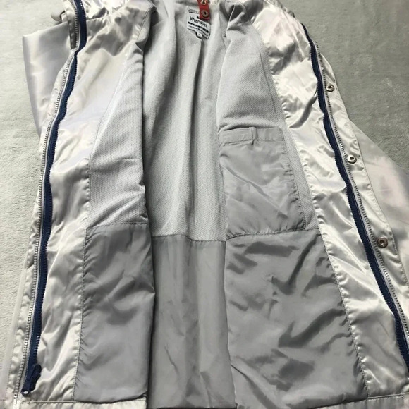 Wrangler Silver Water Resistant Light Jacket Size Medium - Picture 5 of 14
